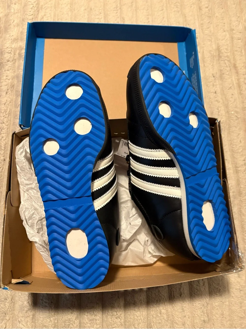 Adidas Men’s Black & White Lifestyle Sneakers BNWT unisex Men’s 4.5 AT-8/61